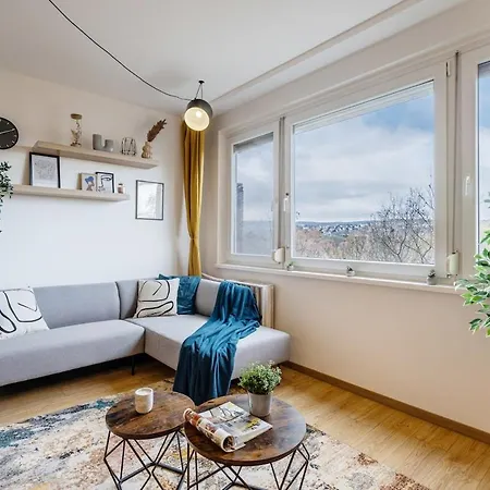 Panorama - Balcony, Ac, Free Parking