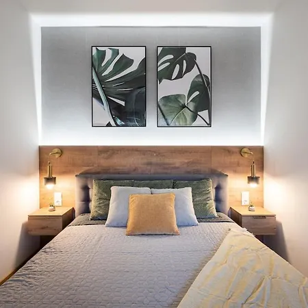 Apartmán Panorama - Balcony, Ac, Free Parking *